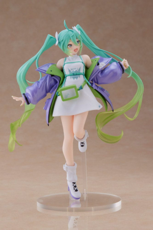 Hatsune Miku PVC Statue Fashion Figure Sporty (Taito Prize)